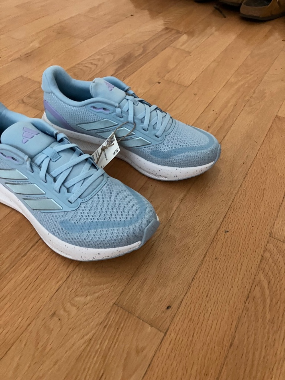 NEVER WORN ADIDAS RUNFALCON 5 WOMEN - Picture 3 of 6